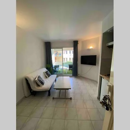 Appartement Petit Deux Piece, Apercu Port
