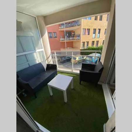 Petit Deux Piece, Apercu Port Apartment Vallauris